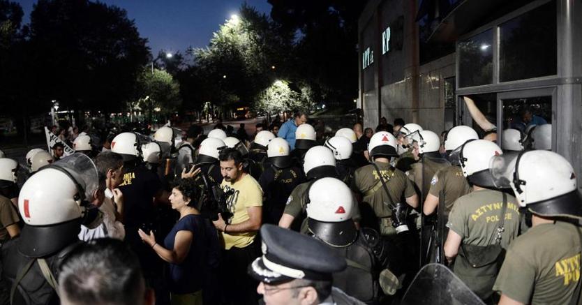 Le proteste contro la visita a Salonicco del presidente della Commissione Jean-Claude Juncker 